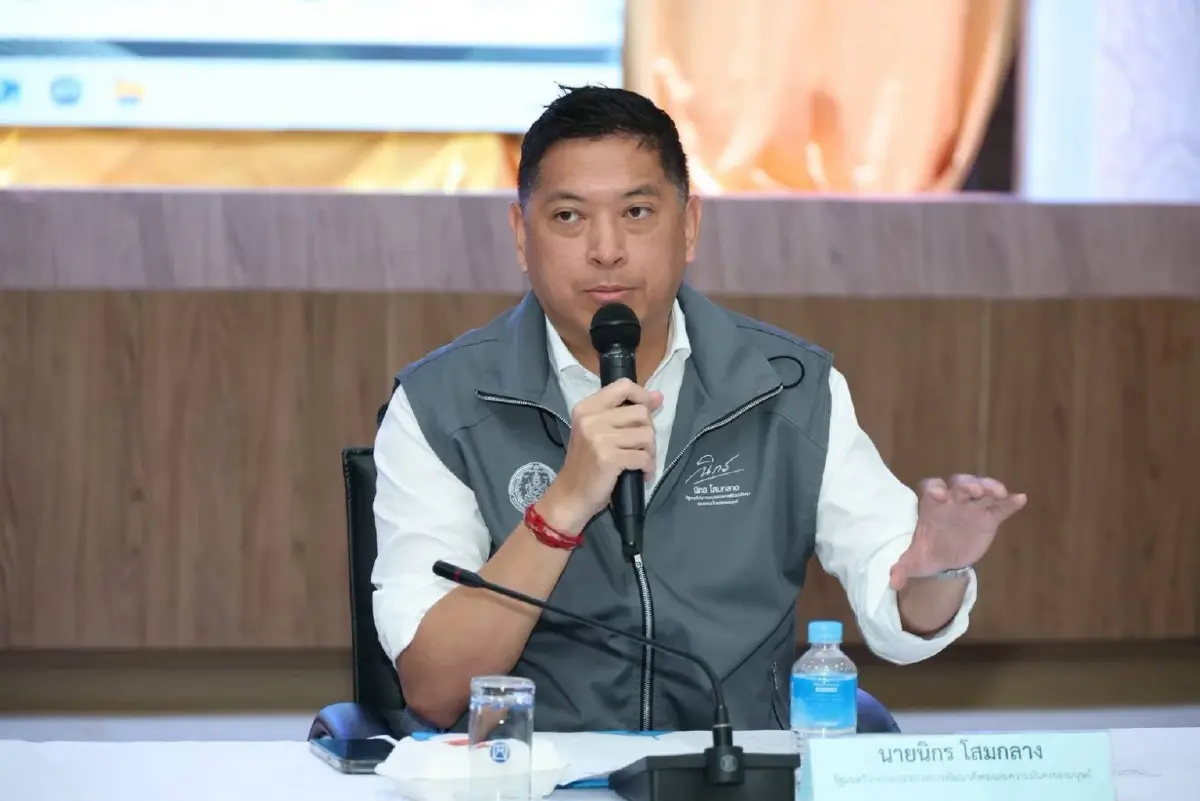 นายนิกร โสมกลาง รัฐมนตรีว่าการกระทรวงการพัฒนาสังคมและความมั่นคงของมนุษย์ (พม.) 