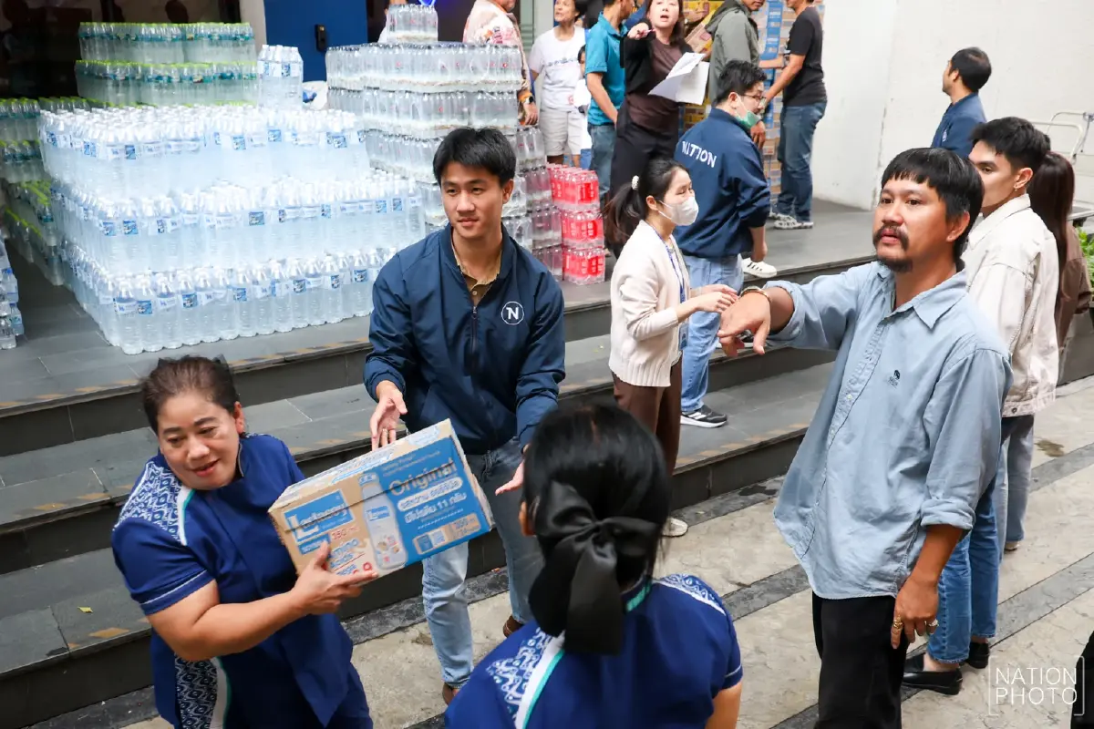เนชั่นปันน้ำใจ ลำเลียงของบริจาค เตรียมลงพื้นที่ช่วยน้ำท่วม กทม.