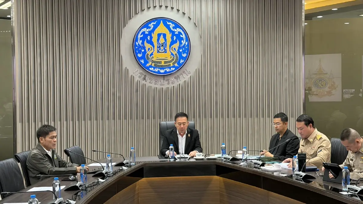 วอร์รูมกรมชล! ประเมิน "น้ำเหนือเริ่มดีขึ้น" เตือน "ภาคใต้-ตกเฉียงใต้" รับมือฝนตกหนักมาก 13-16 ต.ค.นี้
