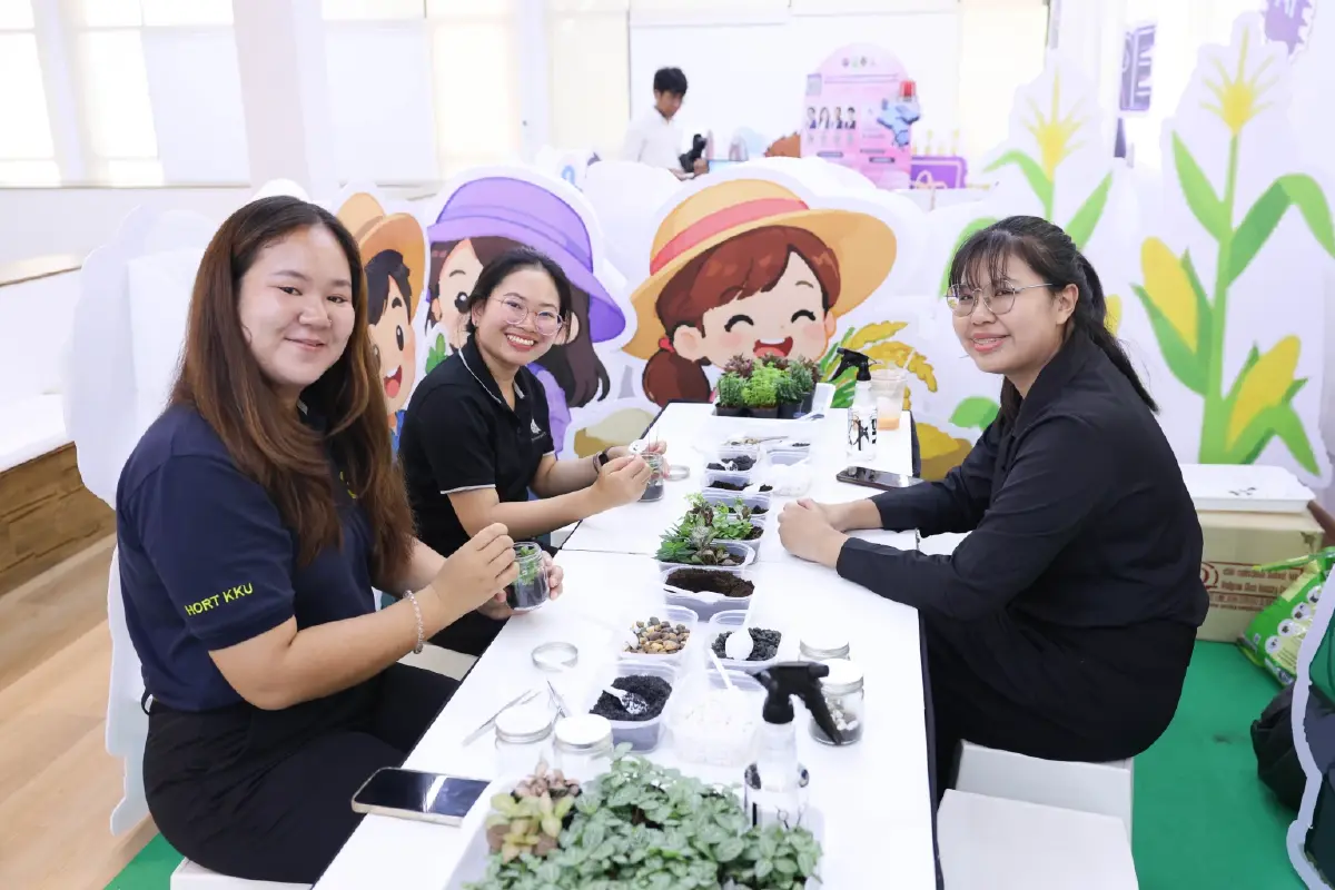 "ยศชนัน” ร่วมยินดี วช. ครบรอบ 67 ปี เปิดเวที NRCT Forum 2026 ผนึกพลังวิจัยและนวัตกรรมไทย สร้างความมั่นคงทางเทคโนโลยี ขับเคลื่อนประเทศสู่อนาคตอย่างยั่งยืน