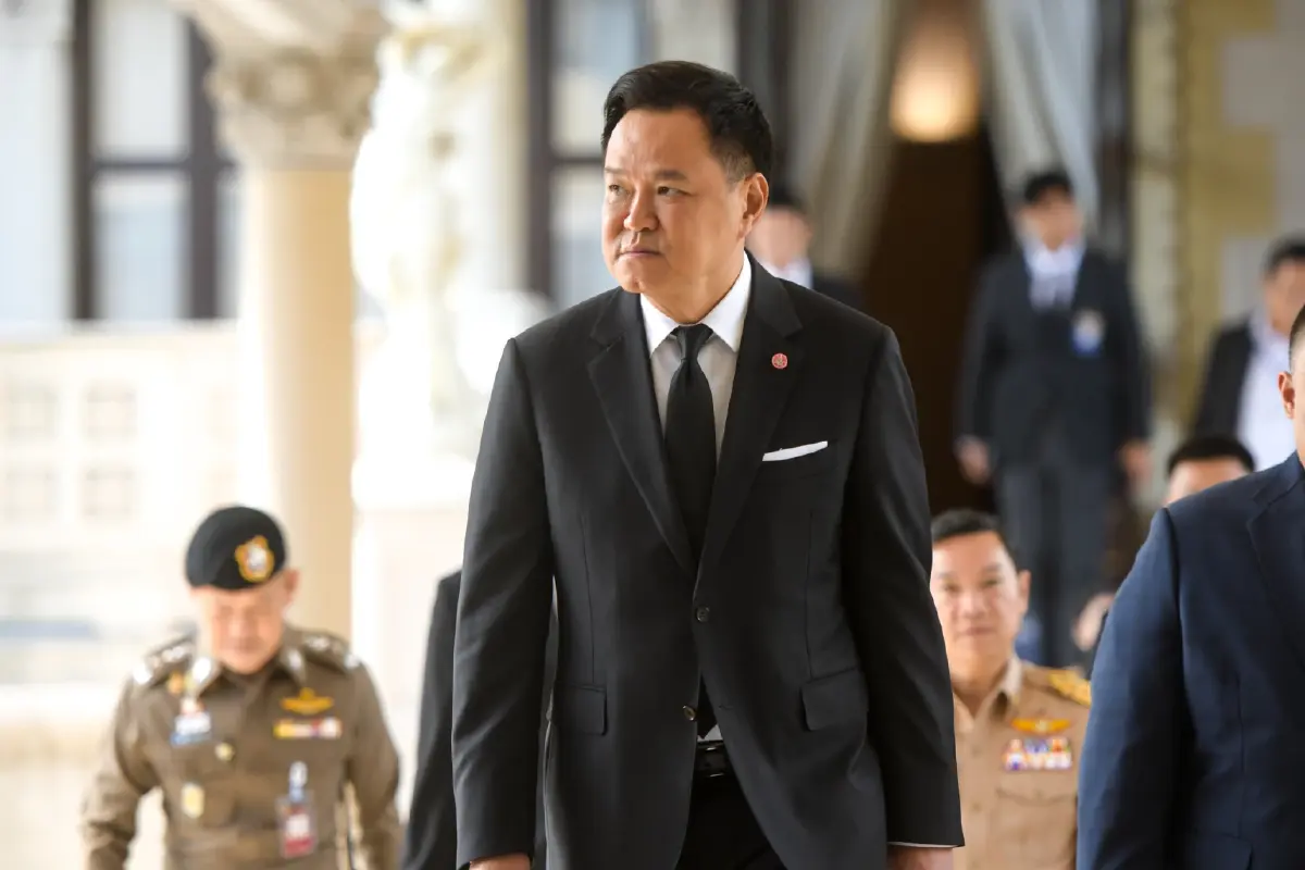 นายอนุทิน ชาญวีรกูล นายกรัฐมนตรีและรัฐมนตรีว่าการกระทรวงมหาดไทย
