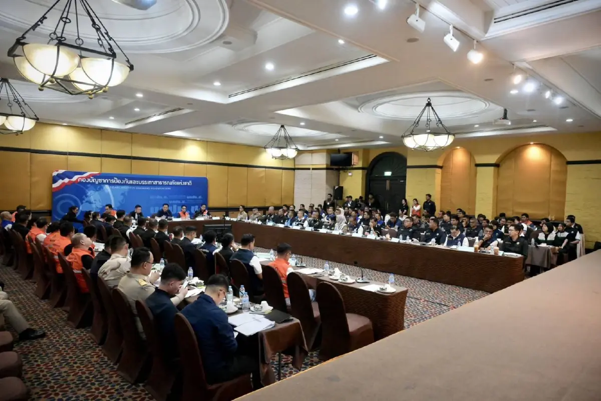“อนุทิน" นำทัพประชุม 14 ผู้ว่าฯ ภาคใต้ ดัน 7 แนวทางรับมืออุทกภัย