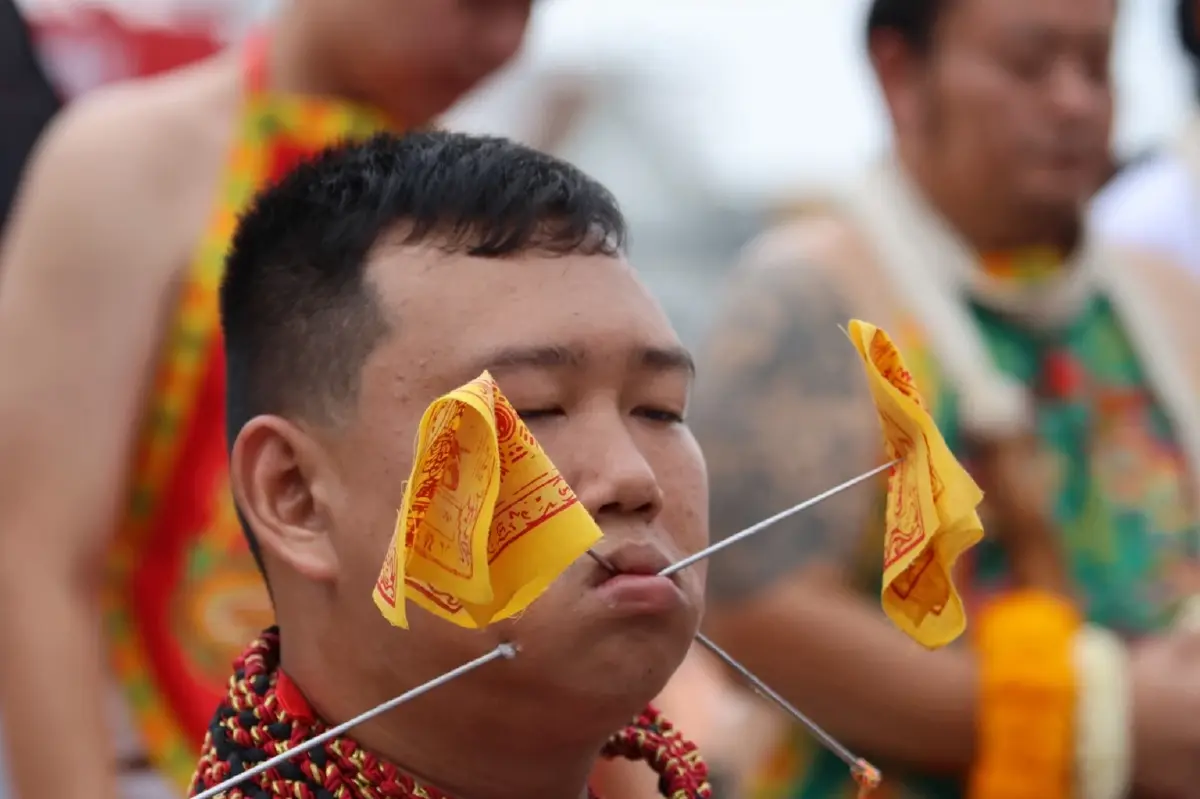 "สุวัจน์" เปิดกินเจโคราชปีที่ 20 ยิ่งใหญ่ตระการตา! ชูติดอันดับ 3 ของประเทศ ชูกระตุ้นเศรษฐกิจเมืองย่าโม