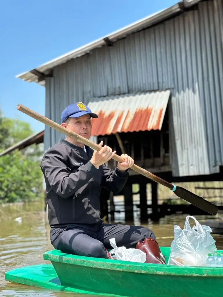 นายเสฏฐวุฒิ วงศ์เลอวุฒิ นายอำเภอบ้านสร้าง