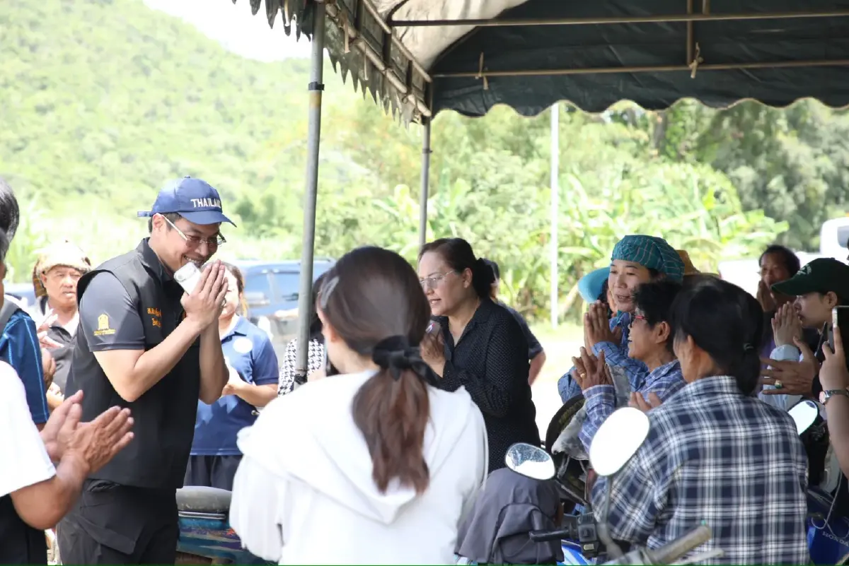 “อัครนันท์” เร่งจัดหาอาหารสัตว์ช่วยลดภาระต้นทุนเกษตรกรน้ำท่วม