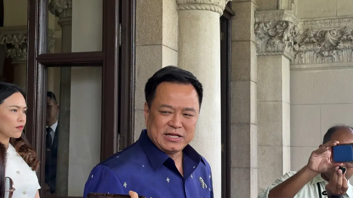 นายอนุทิน ชาญวีรกูล นายกรัฐมนตรีและรัฐมนตรีว่าการกระทรวงมหาดไทย