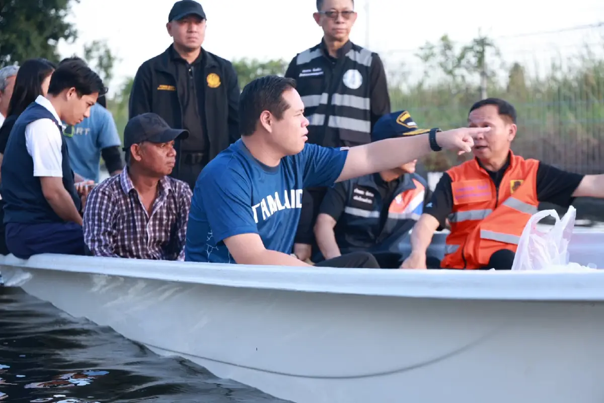 นายสรรเพชญ บุญญามณี รัฐมนตรีช่วยว่าการกระทรวงคมนาคม