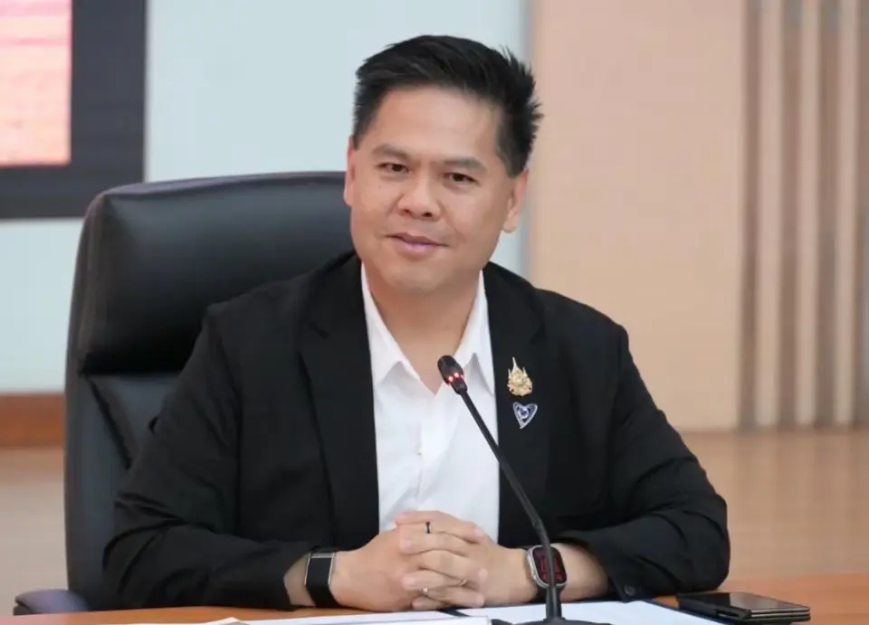 นายวราวุธ ศิลปอาชา รัฐมนตรีว่าการกระทรวงอุตสาหกรรม