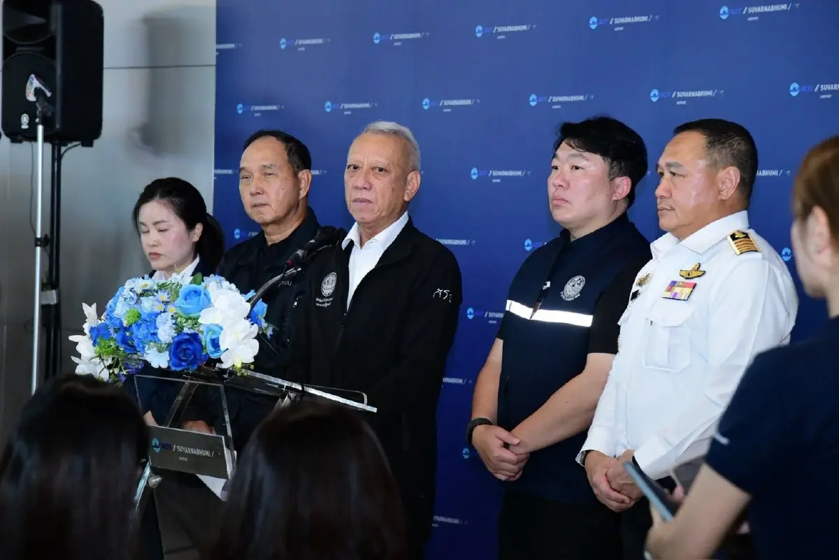 'พิพัฒน์' นั่งหัวโต๊ะแก้ปัญหากระเป๋าสัมภาระตกค้างสุวรรณภูมิ  เร่งช่วยเหลือเยียวยาผู้โดยสาร