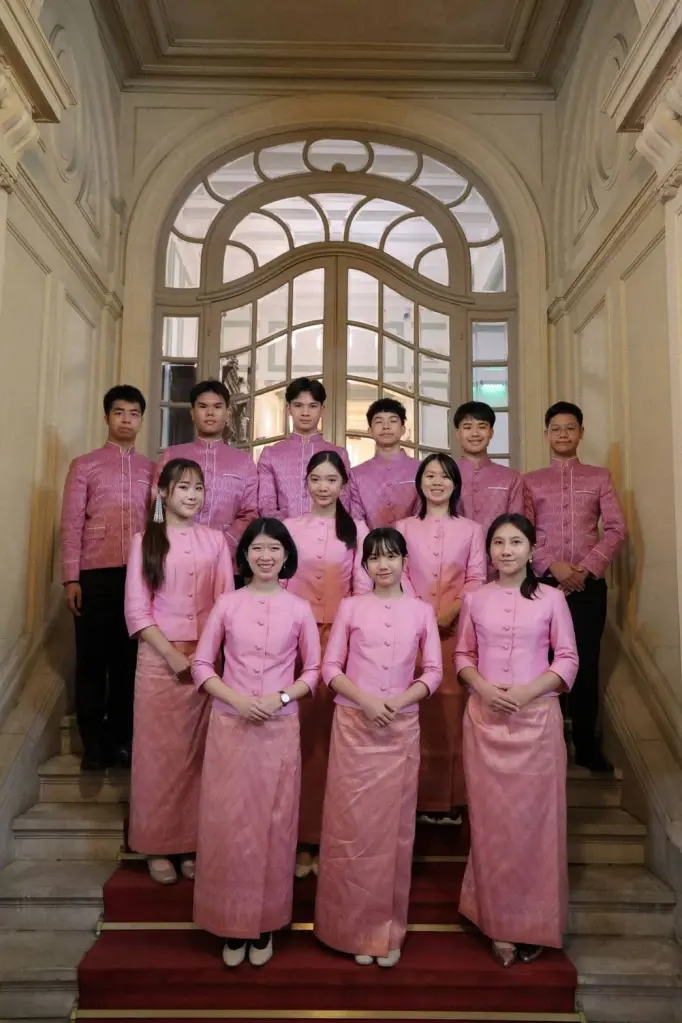 12 เยาวชนไทย สวมชุดไทยพระราชนิยมโชว์วิสัยทัศน์เวที UN
