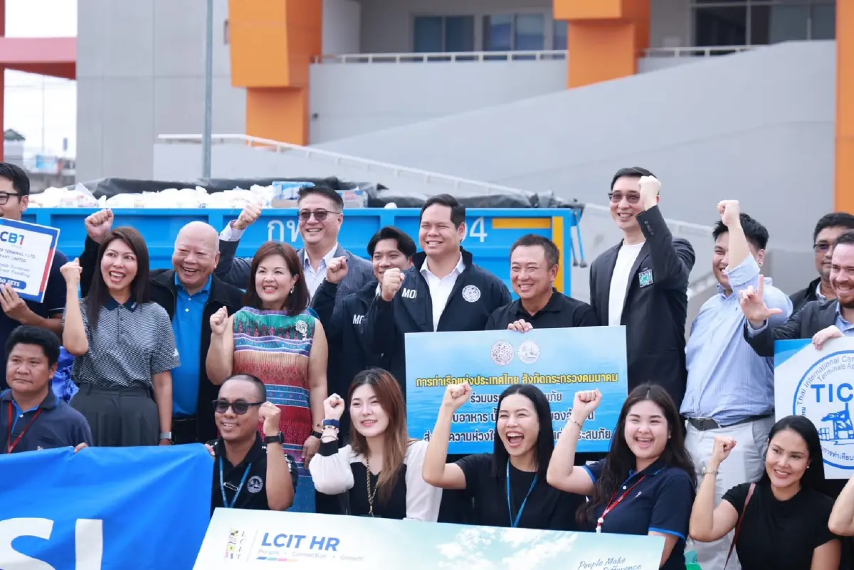 สรรเพชญ ผนึกการท่าเรือฯ-เอกชน มอบถุงยังชีพช่วยน้ำท่วมกาญจนบุรี