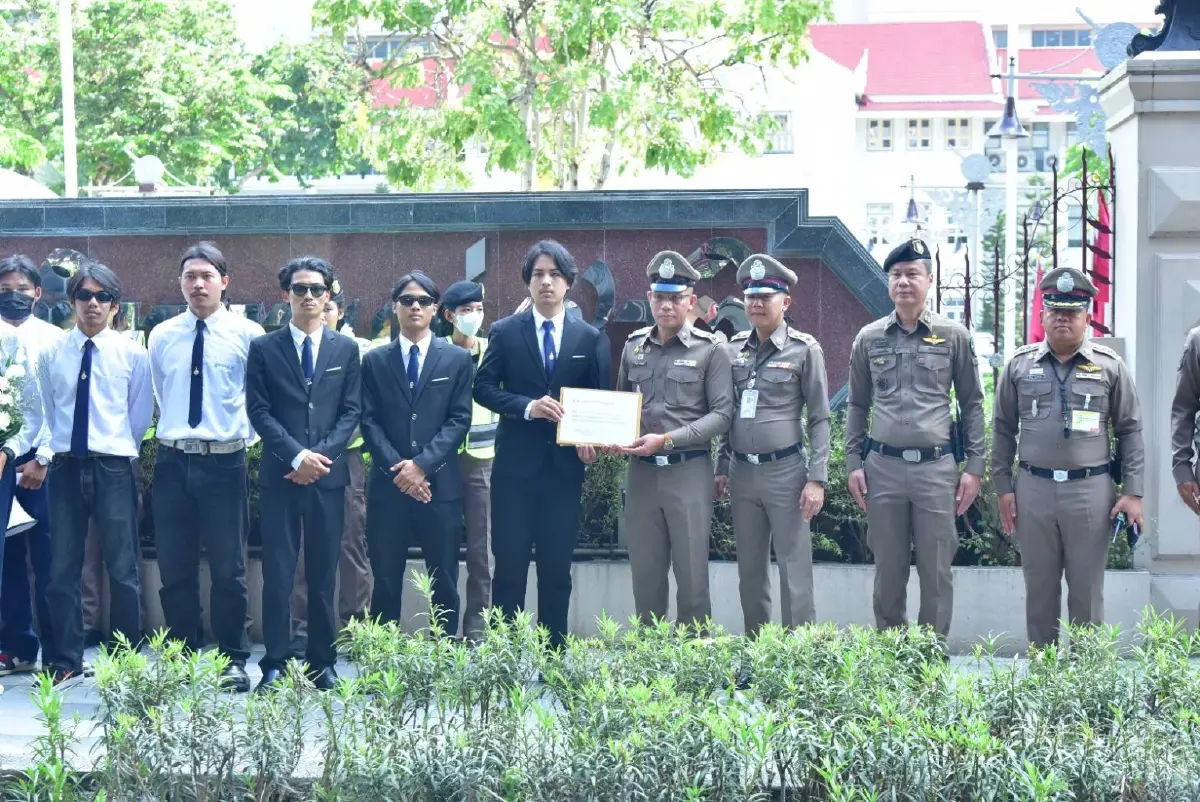 “อุเทนถวาย” ประกาศเลิกตีกับช่างกลปทุมวัน ขอ ตร.เป็นคนกลางตั้งโต๊ะเจรจา