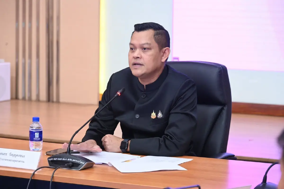 ธนกร วังบุญคงชนะ สส.บัญชีรายชื่อ พรรคภูมิใจไทย และอดีตรัฐมนตรีว่าการกระทรวงอุตสาหกรรม