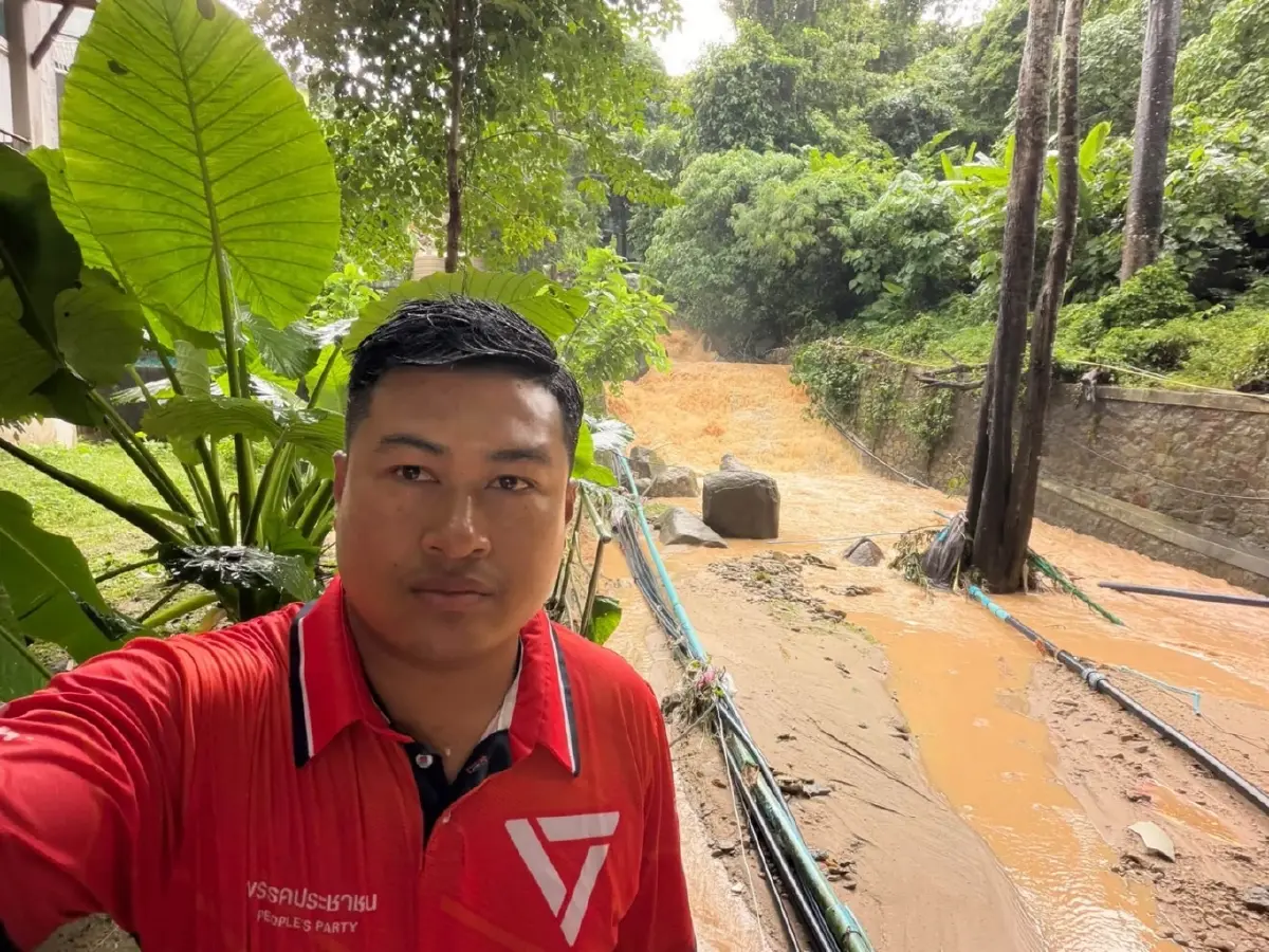 เฉลิมพงศ์ สส.ปชน. ลุยช่วยดินถล่มป่าตอง ชง 2 ข้อเสนอรัฐบาลเยียวยา