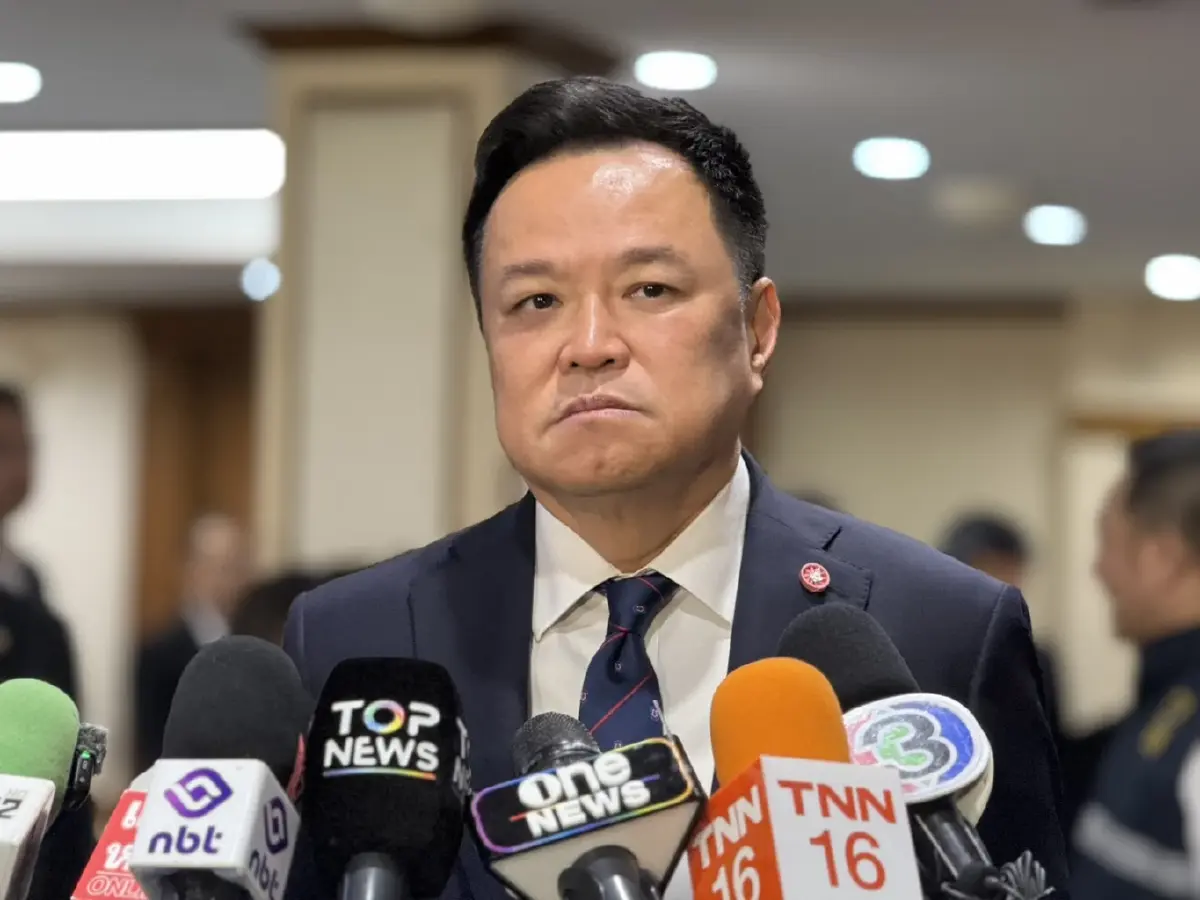 อนุทิน ชาญวีรกูล นายกรัฐมนตรีและรัฐมนตรีว่าการกระทรวงมหาดไทย