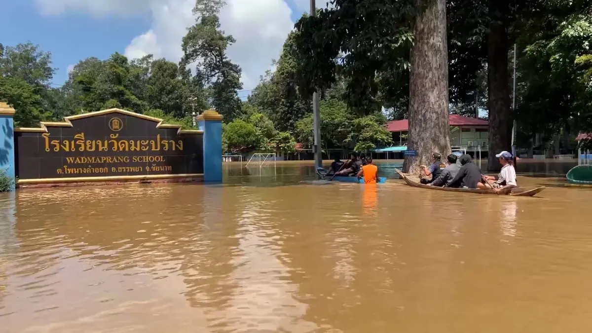 ชัยนาทอ่วม! ท้ายเขื่อนเจ้าพระยาจม 6 ตำบล เดือดร้อนกว่า 4,500 ครัวเรือน สั่งปิด รร.5 แห่ง