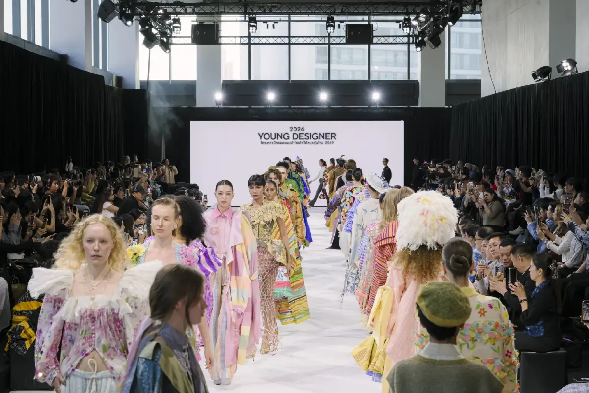 "พช. ขับเคลื่อนพลังสร้างสรรค์! เปิดการแสดงแบบ "ชุดไทยใส่ให้สนุก" Young Designer 2026"