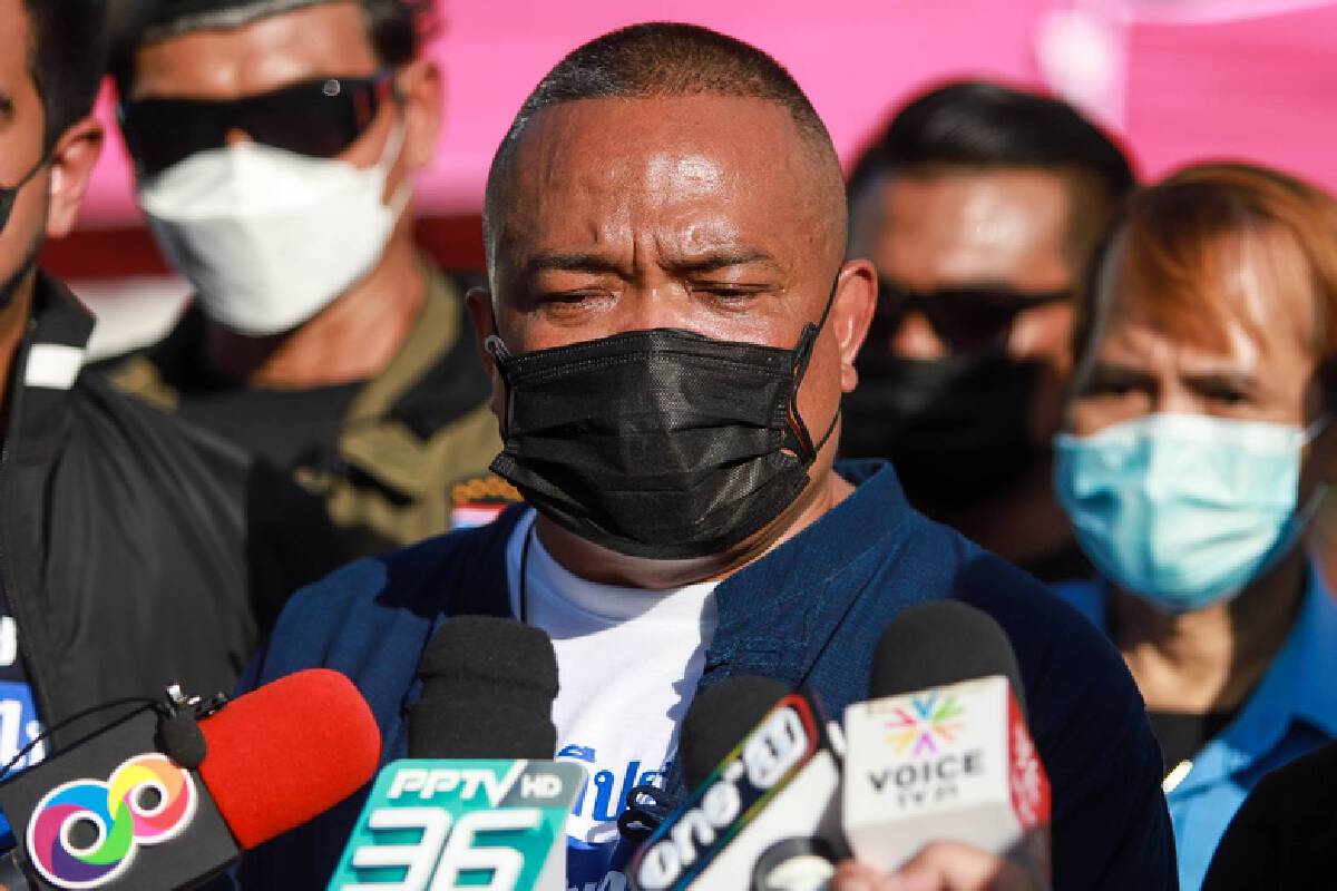 "จตุพร" นำม็อบไทยไม่ทน กดไล่นายกฯ ลาออก ซัดรัฐบริหารโควิดล้มเหลว