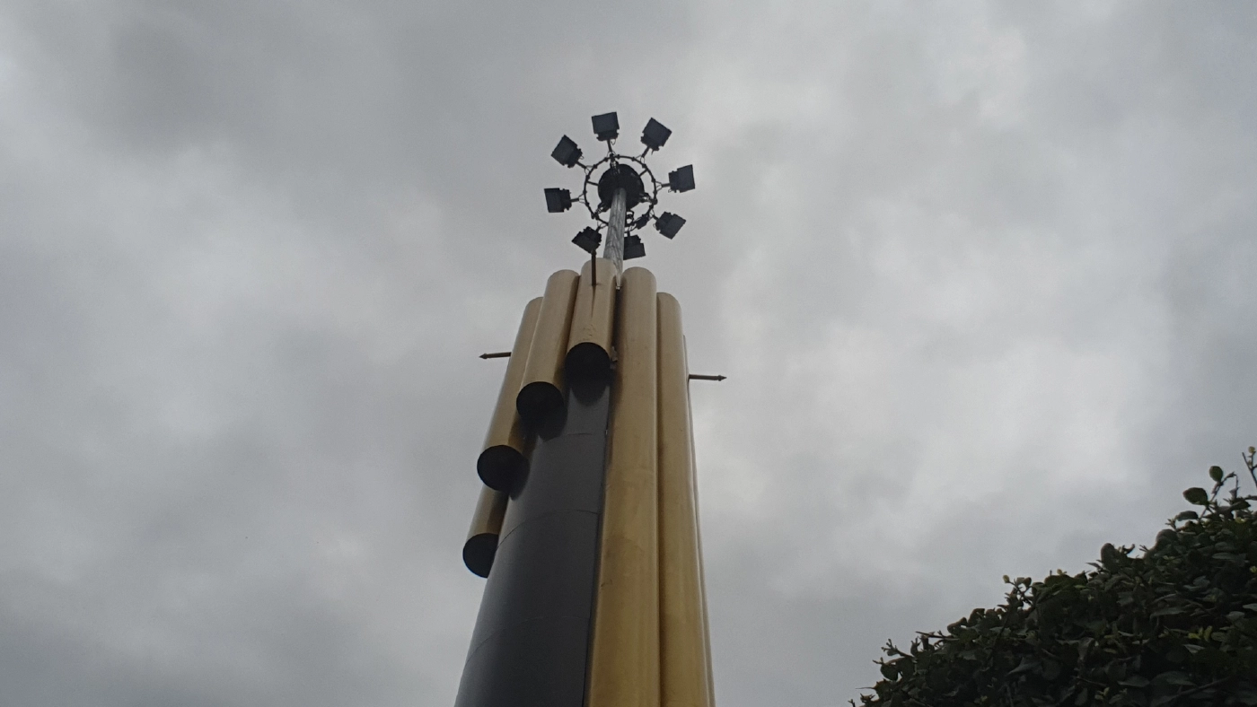 ตะลึง เสาไฟประติมากรรมโหวด จ.ร้อยเอ็ดต้นละเกือบล้านบาท