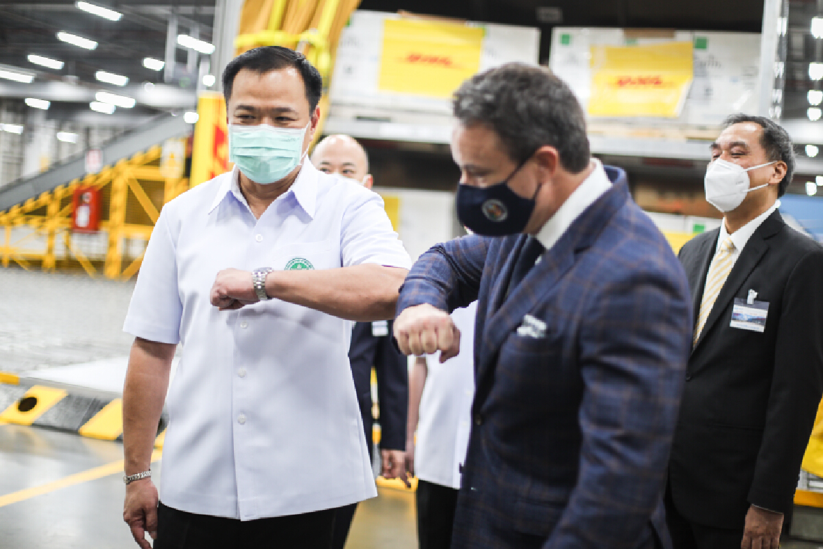 "อนุทิน"รับมอบวัคซีนไฟเซอร์ 1.54 ล้านโดส ที่สหรัฐมอบให้กับประเทศไทย
