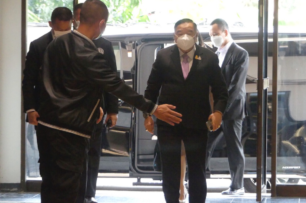 พล.อ.ประวิตร เดินหน้าโครงการสะพานข้ามแม่น้ำเจ้าพระยาบริเวณแยกเกียกกาย