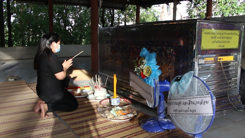 ลูกสาวผู้เสียชีวิตเหตุรถดิ่งคลองอีกศพ เผยลางบอกเหตุก่อนแม่เสียชีวิต