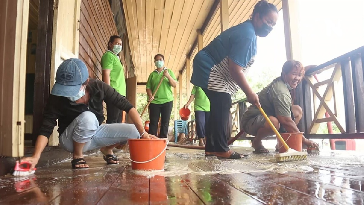 ชาวพิจิตรปรับอาคารโรงเรียนเก่า-เป็นที่กักตัวดูอาการ14วัน ชาวพิจิตรปรับอาคารโรงเรียนเก่า-เป็นที่กักตัวดูอาการ14วัน