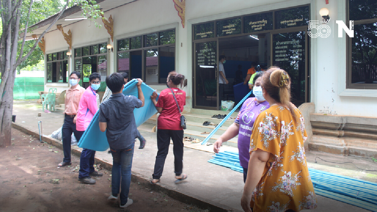 รพ.ครบุรีเตียงโควิด-19 ล้นแล้ว อำเภอเร่งสร้างจุดพักคอยรับมือ รพ.ครบุรีเตียงโควิด-19 ล้นแล้ว อำเภอเร่งสร้างจุดพักคอยรับมือ