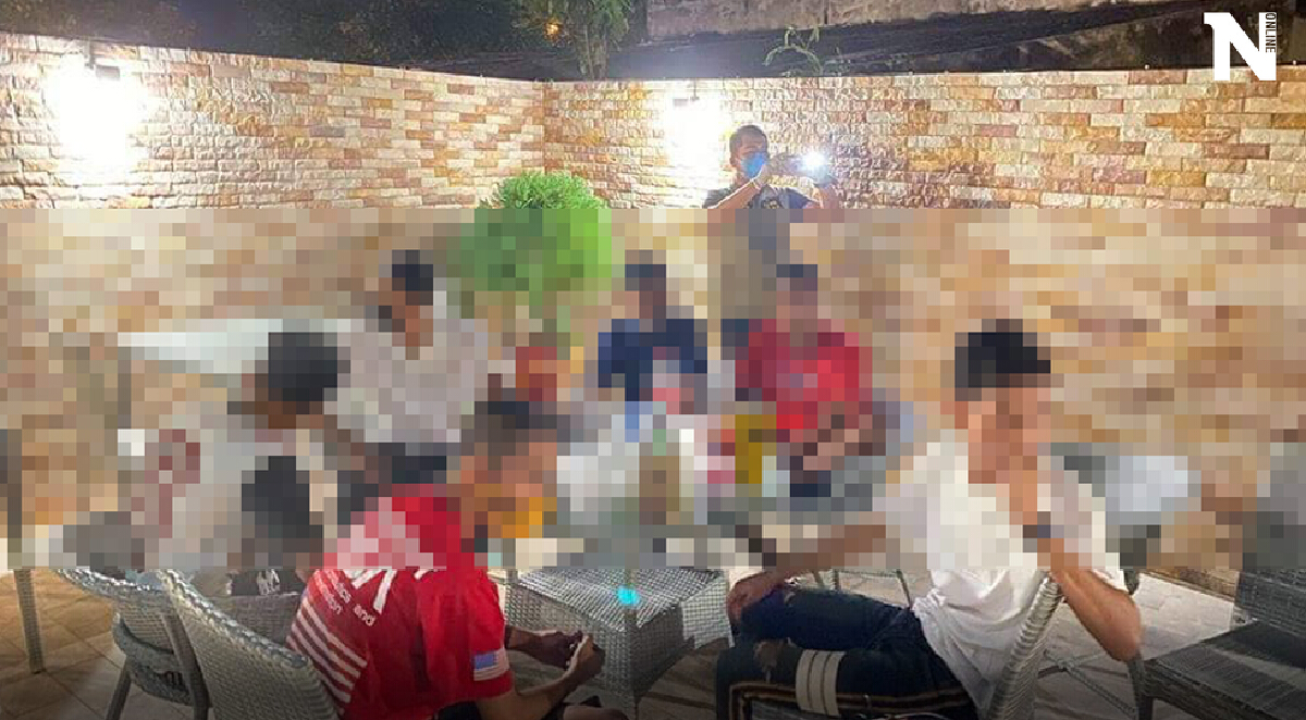 แก๊งปาร์ตี้ริมสระ พบโควิดแล้ว 9 คน เร่งตามตัวคนที่เหลือหวั่นคลัสเตอร์ใหญ่ แก๊งปาร์ตี้ริมสระ พบโควิดแล้ว 9 คน เร่งตามตัวคนที่เหลือหวั่นคลัสเตอร์ใหญ่