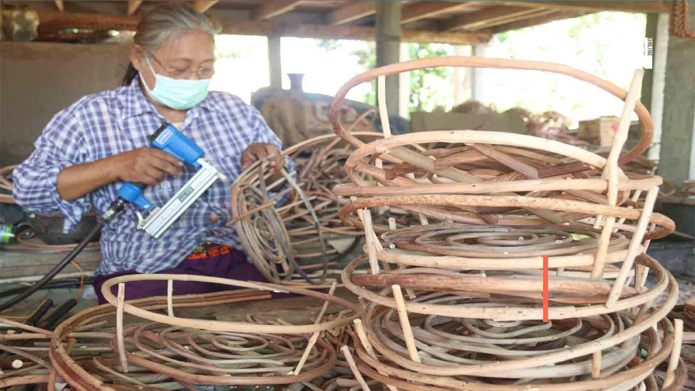 กลุ่มแม่บ้านสตรีทำตะกร้าจาก“เถาวัลย์”-สร้างรายได้จากวัชพืชไร้ค่า