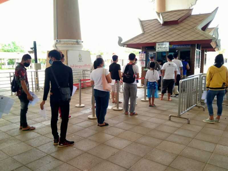 แรงงานชาวสปป.ลาวเดินทางกลับประเทศ หนีพิษโควิด19ในไทย