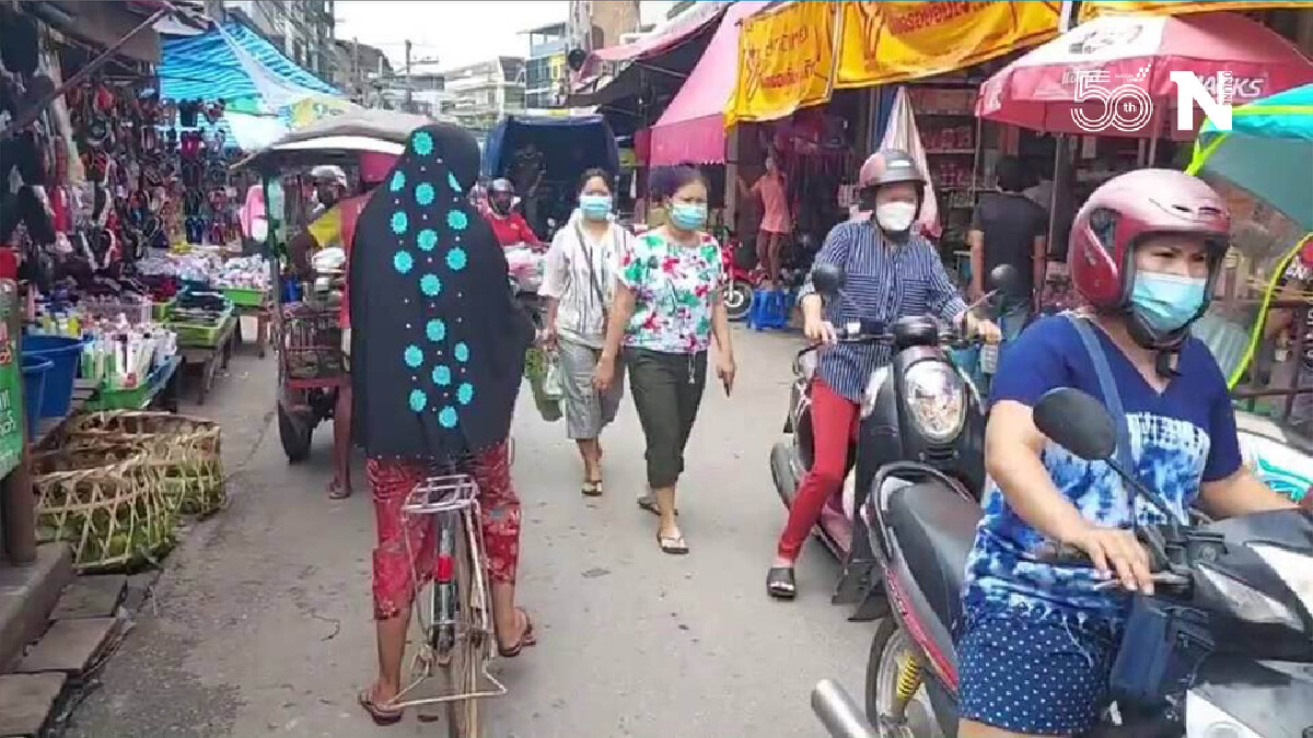 "เมียนมา-ไทย"แห่ซื้อสินค้าตุน-หลัง"เคอร์ฟิว"แม่สอด "เมียนมา-ไทย"แห่ซื้อสินค้าตุน-หลัง"เคอร์ฟิว"แม่สอด