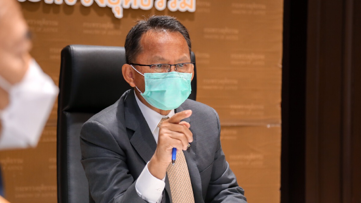 รมว.ยุติธรรม ขอสละเงินตามนายกฯ เร่งผลักดันเรือนจำปลูกฟ้าทะลายโจร