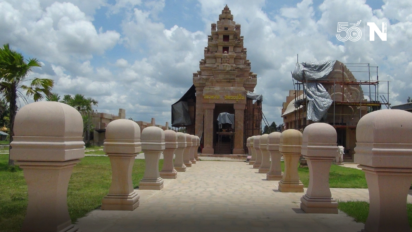 เจ้าอาวาสวัดภูม่านฟ้ายันสร้างเมืองสีหนครตามจินตนาการ