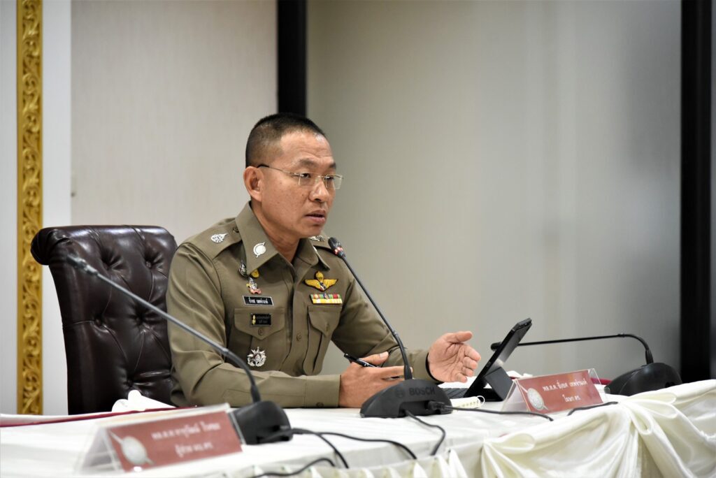 ตร.เตือนตรวจพบข่าวปลอม 2 ข่าว ย้ำเอาผิดทั้งผู้ผลิตและเผยแพร่ ตร.เตือนตรวจพบข่าวปลอม 2 ข่าว ย้ำเอาผิดทั้งผู้ผลิตและเผยแพร่