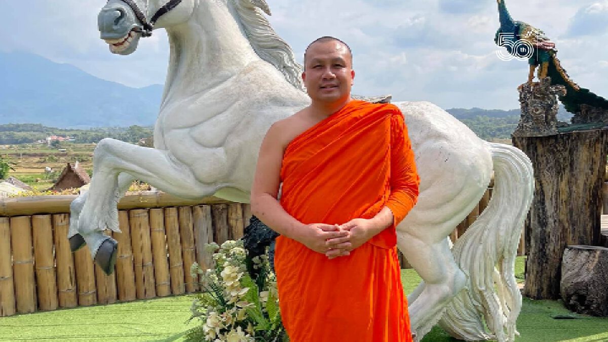 คนสนิทยัน "พระมหาสมปอง" พร้อมผู้ติดตามอีก 2 คน ติดเชื้อโควิด