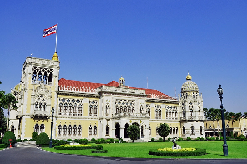 เปิดรายละเอียดเงินเดือน "นายกฯ" พร้อมผู้ทรงเกียรติอยู่ที่เท่าไหร่?