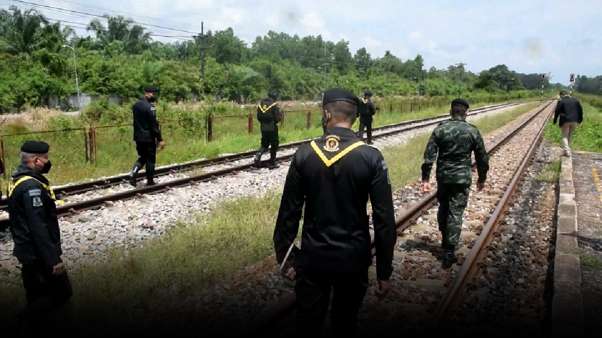 ทหาร-รฟท.เพิ่มมาตรการรปภ.ขบวนพิเศษ ซ่อมรางเสร็จพร้อมเดินรถ