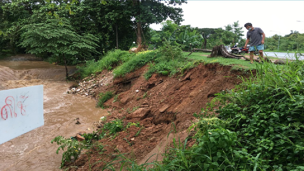 วอนทางหลวงเร่งแก้-น้ำเซาะขอบถนนหลวง