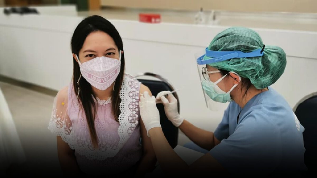 รีวิวฉีดวัคซีน "ไฟเซอร์" โพสต์ขอบคุณ "โจ ไบเดน" ช่วยบริจาค รีวิวฉีดวัคซีน "ไฟเซอร์" โพสต์ขอบคุณ "โจ ไบเดน" ช่วยบริจาค
