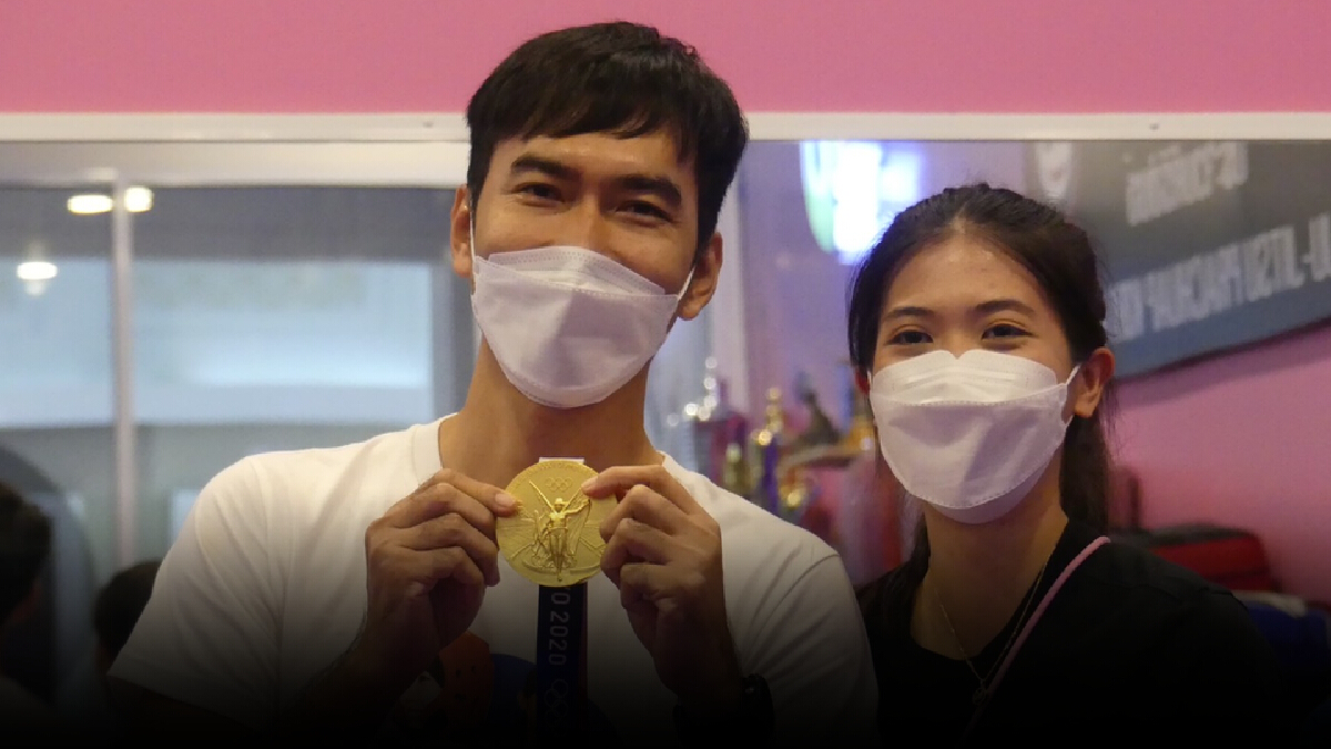 ไม่ลืมบุญคุณ "น้องเทนนิส" บุกเซอร์ไพรส์ โค้ชคนแรก ที่ผลักดันให้มีวันนี้