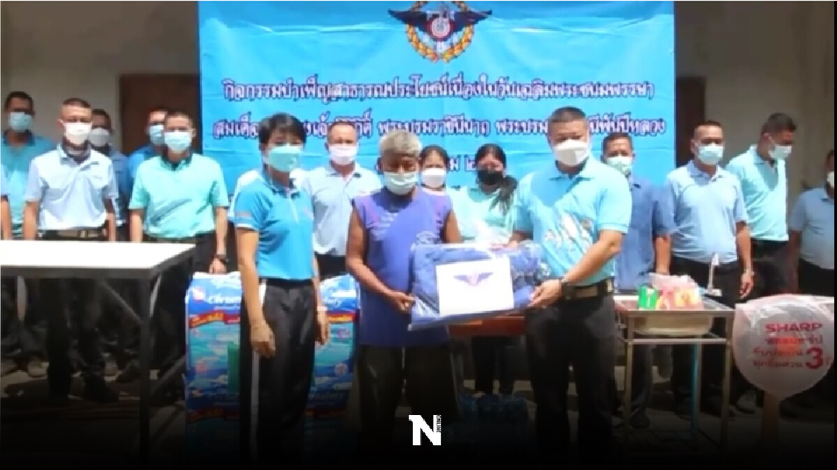 ตาซึ้งใจ ทหารนำกำลังพลทำความดีเพื่อแม่ ช่วยเหลือหลานพิการ 