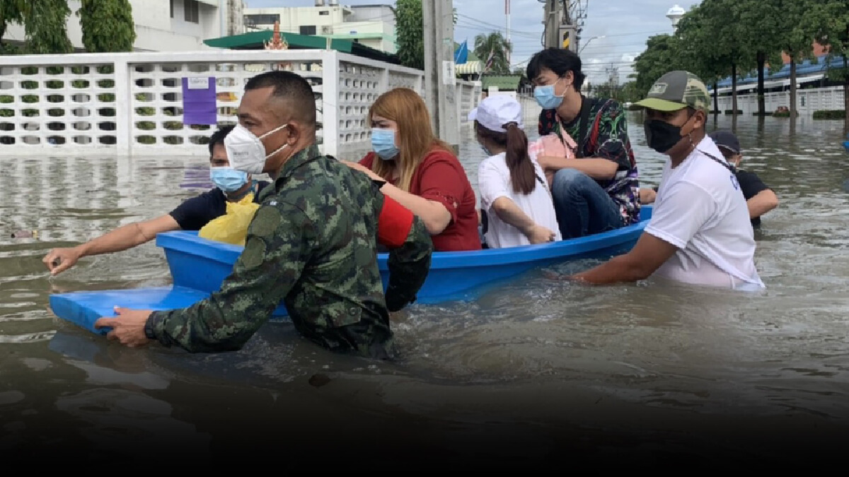 "ประวิตร" กำชับเตือนภัยระวังน้ำท่วมฉับพลัน สั่งระดมช่วยเหลือสมุทรปราการ