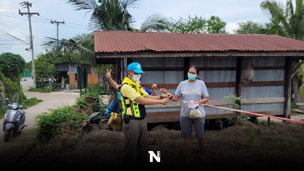 ตร.ทางหลวงโคราช ร่วมแจกข้าวกล่องชาวบ้านบรรเทาช่วงโควิด ตร.ทางหลวงโคราช ร่วมแจกข้าวกล่องชาวบ้านบรรเทาช่วงโควิด