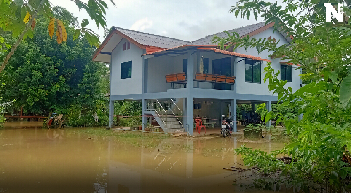มวลน้ำป่าไหลท่วม 160 ครัวเรือน  40 ชีวิตถูกกักตัวกลางน้ำ