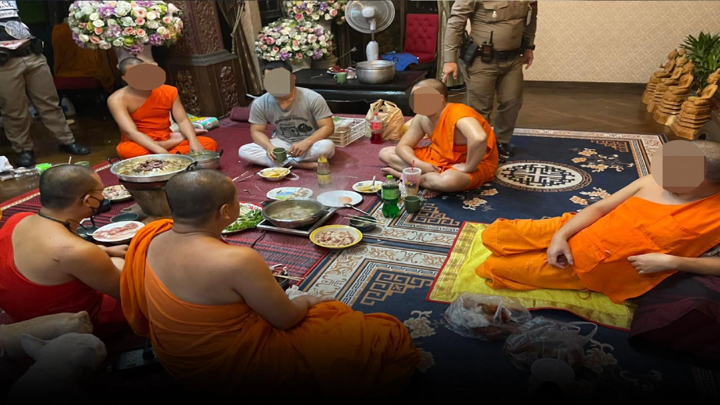 ฉาว! สมภารวัดดังกลางเมืองเชียงใหม่​ ตั้งวงมั่วสุมกินเหล้า-หมูกระทะ