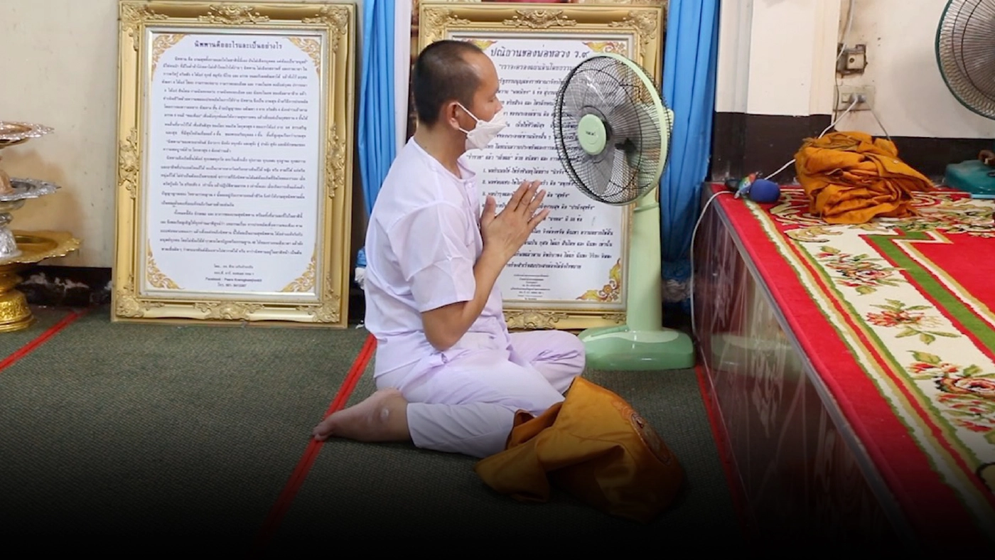 สึกแล้ว พระคลิปหลุดออรัลเซ็กส์ในกุฏิ