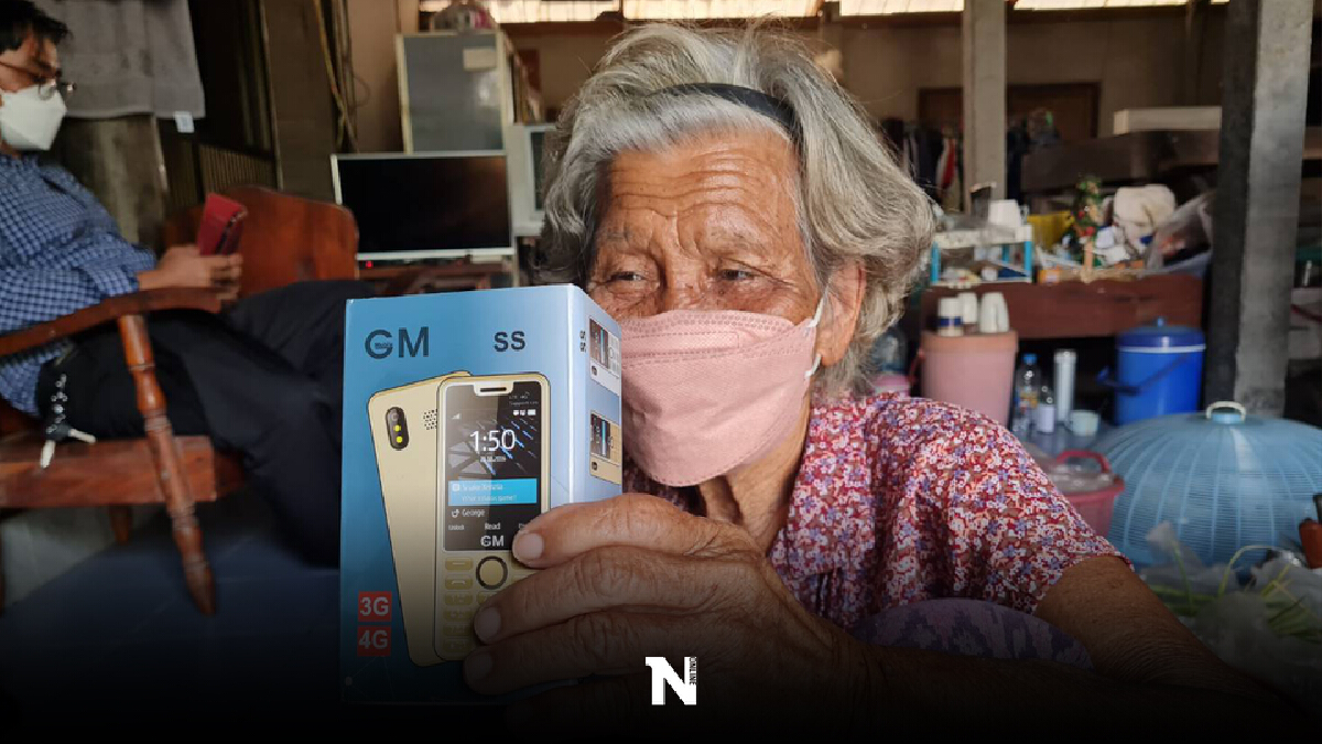 รวบแล้วหญิงแสบ!ขโมยเงินยายวัย81กว่า2.4หมื่นบาทสารภาพติดพนัน
