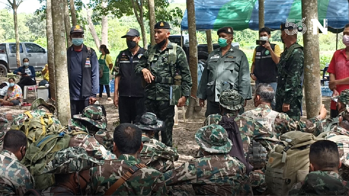 นำเฮลิคอปเตอร์กองกำลังสุรศักดิ์มนตรีช่วยบินค้นหาตาวัย 80 ปี นำเฮลิคอปเตอร์กองกำลังสุรศักดิ์มนตรีช่วยบินค้นหาตาวัย 80 ปี