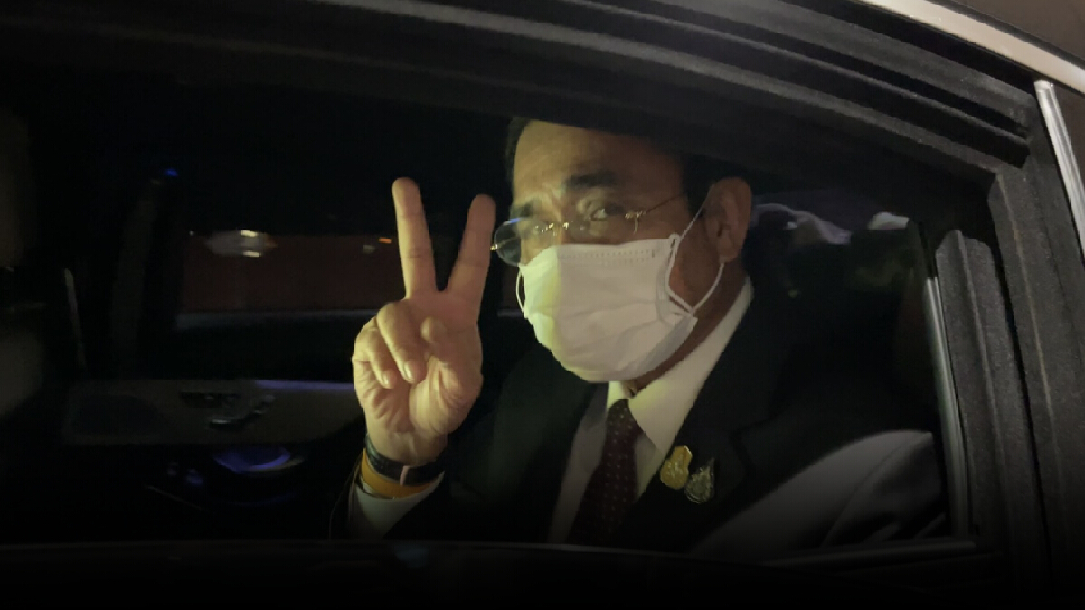 เปิดคลิปเสียง นายกฯ ไม่โกรธฝ่ายค้านใช้คำแรง โยน ปชช.ตัดสินใจ เปิดคลิปเสียง นายกฯ ไม่โกรธฝ่ายค้านใช้คำแรง โยน ปชช.ตัดสินใจ